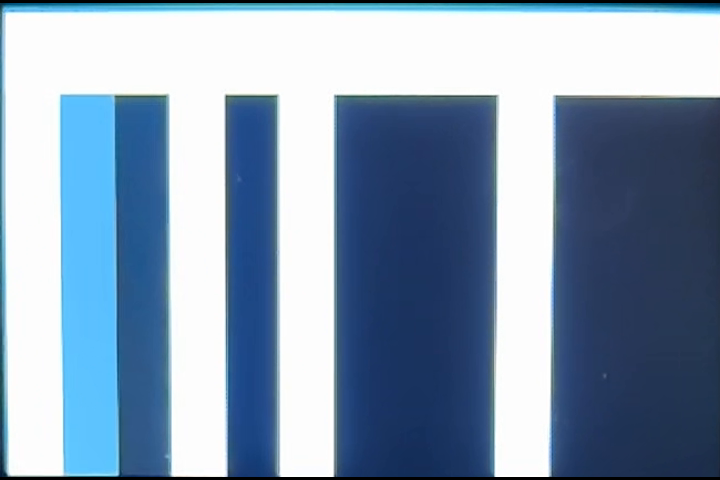 The vsyncmark pattern on the device: a white bar across the top, thirteen black and white cells across the middle, a black bar across the bottom